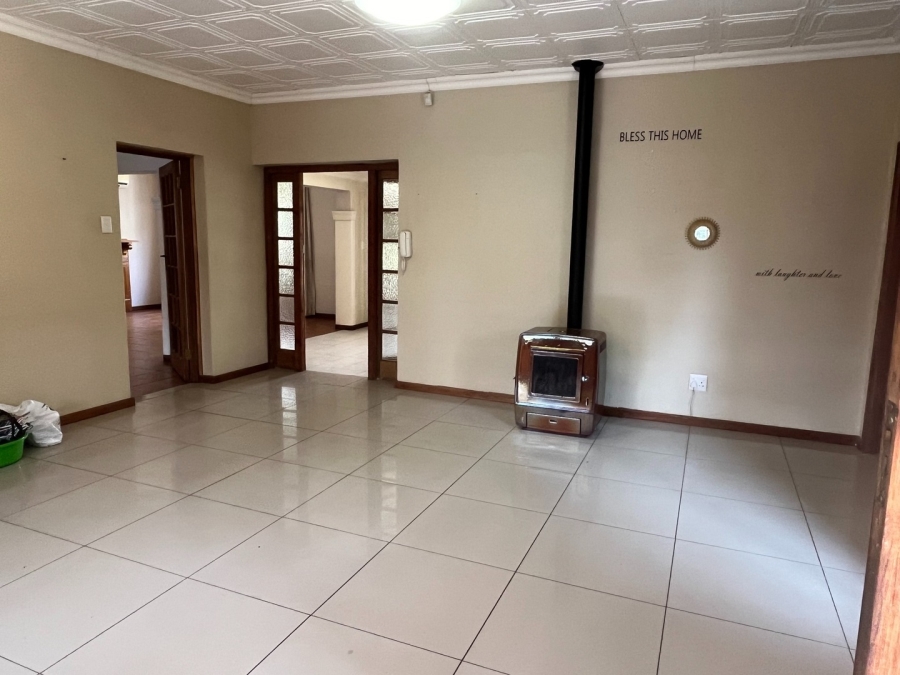 5 Bedroom Property for Sale in Westdene Free State